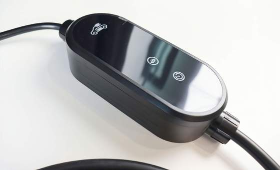 購入 CE 3kW Portable EV Charger 16A IP67 with 5m Cable オンライン製造