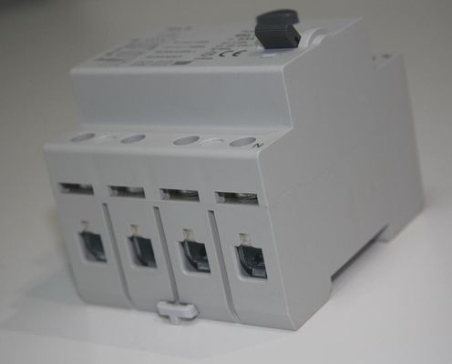 購入 40a RCDの遮断器 オンライン製造