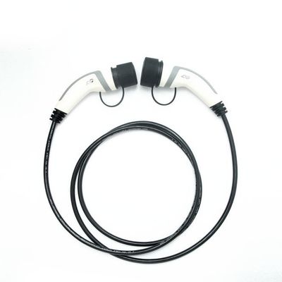 16Aタイプ2のevの充電器ケーブルへの充電ステーションの側面のタイプ2のための1つの段階5m Iec 62196男性のEvのプラグ